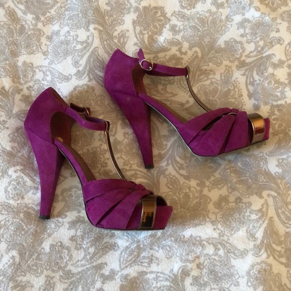 Madden Girl Hopeee T-Strap Platforms size 7 - Picture 2 of 12